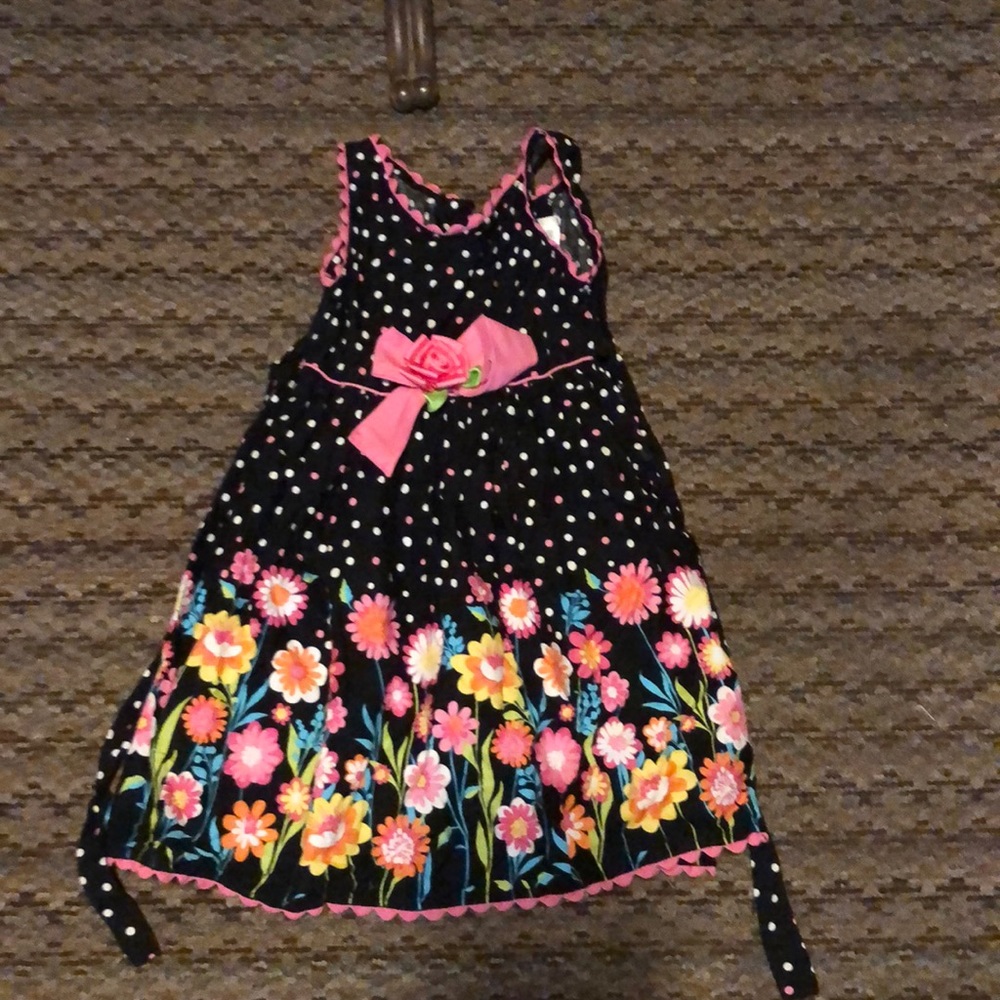 Girls dress